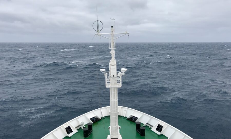 Vavilov ship ocean